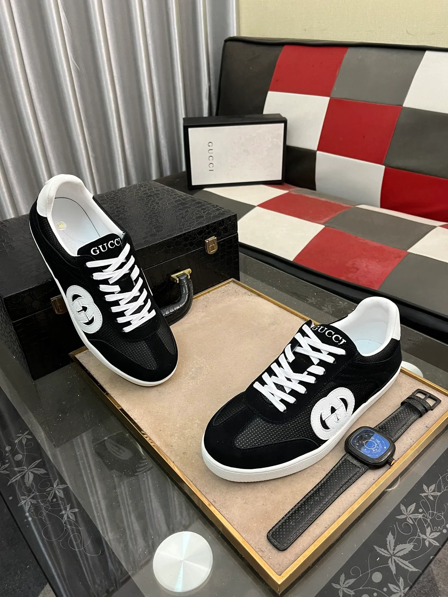Men's shoes💰380⌚️⌚️[GUCCI] Gucci men's casual shoes are absolutely popular🔥The ultimate matching item for trendy men! The charm of super texture is irresistible, the main recommendation, the flower leather color is bright! The upper is made of high-quality cowhide + brand printed fabric, sheepskin feet, wear-resistant rubber sole, noble and elegant! Extremely comfortable🎁🎁You can be as handsome as you want💪 38-447️⃣colors available